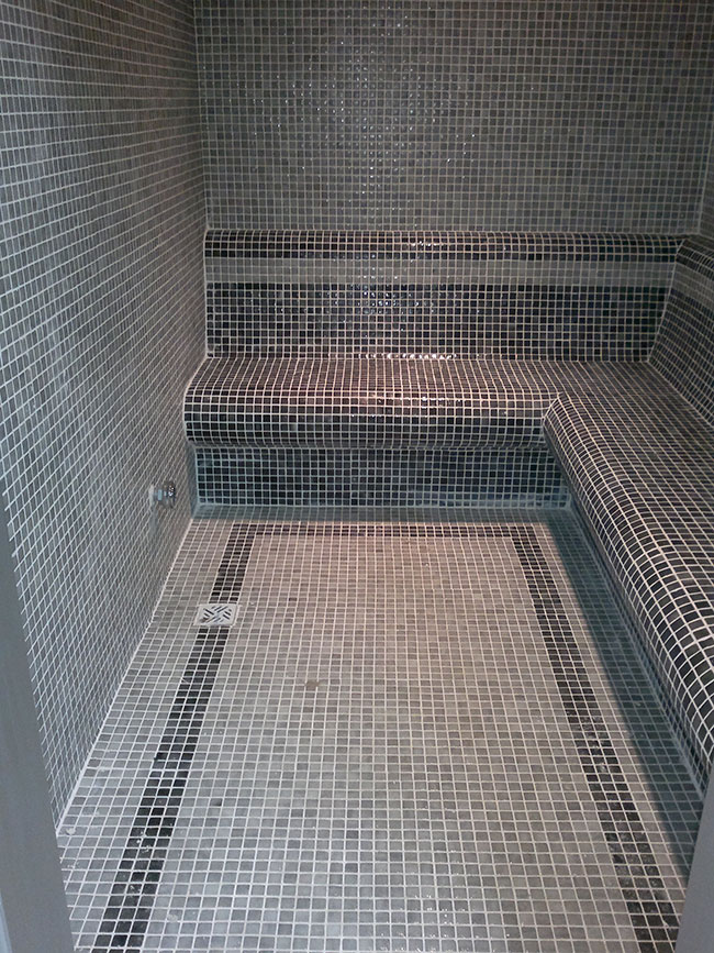 Karden Buhar Odas Mozaik, Buhar Banyolar